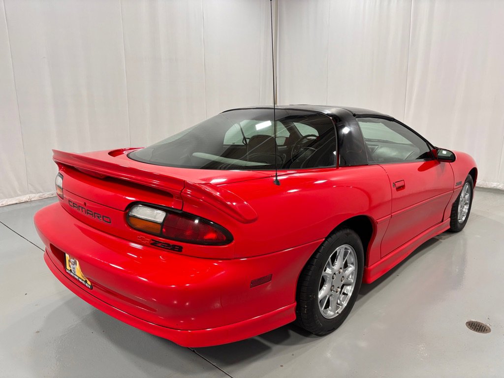 Used 2001 Chevrolet Camaro Z28 w/ Preferred Equipment Group 2 RWD image 5