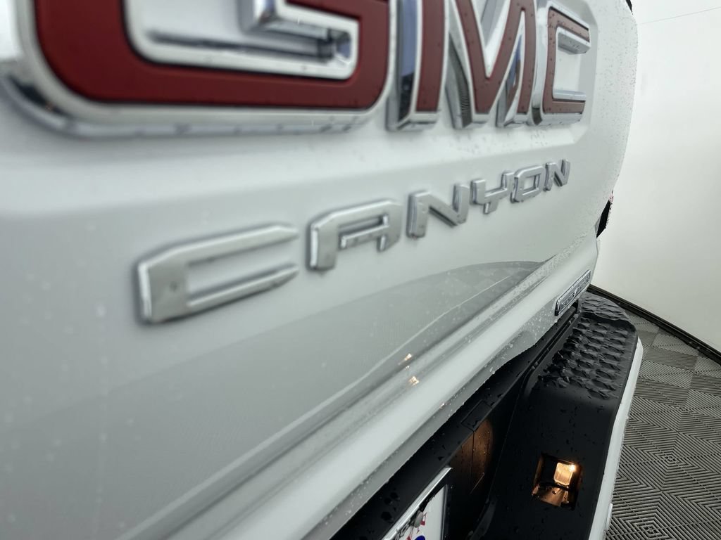 Used 2025 GMC Canyon Elevation RWD image 32
