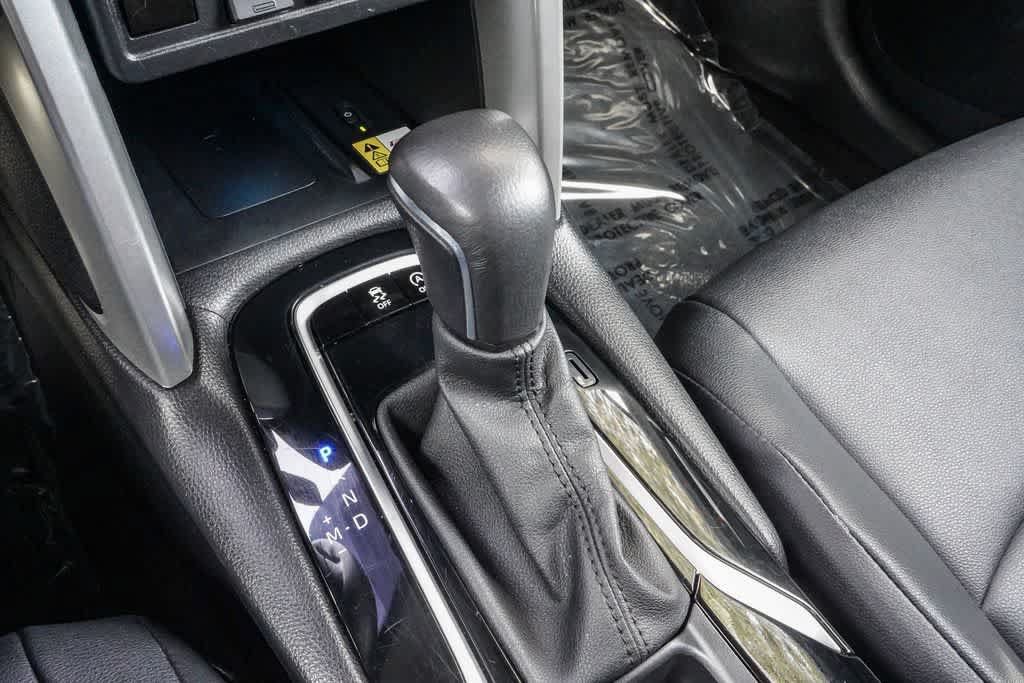 Used 2023 Toyota Corolla Cross XLE FWD image 23