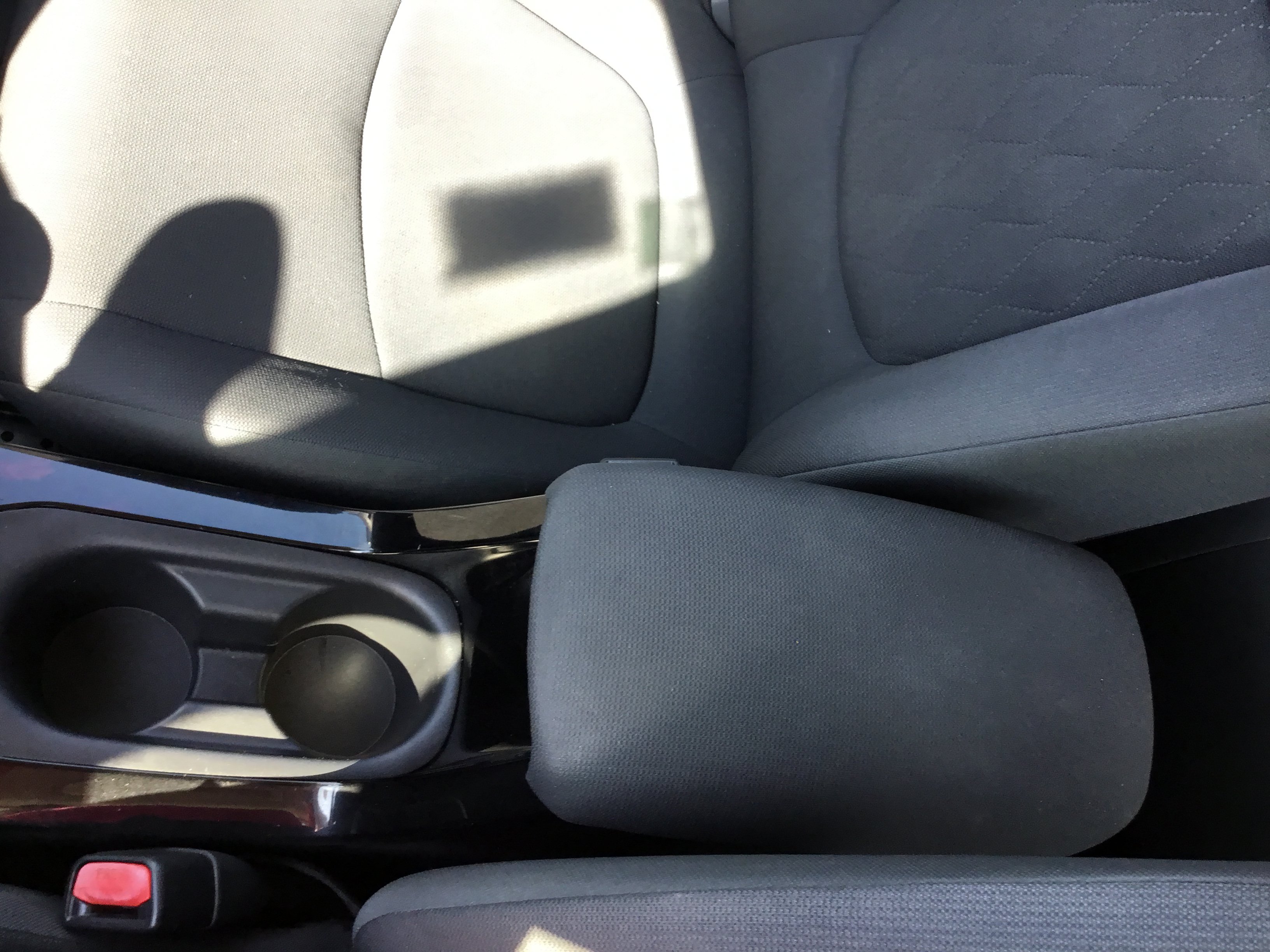 Used 2022 Toyota Corolla LE FWD image 19