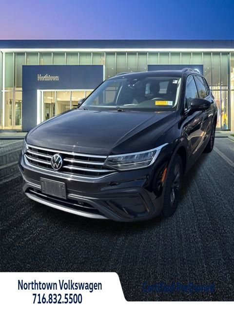 Certified 2022 Volkswagen Tiguan SE w/ Panoramic Sunroof Package