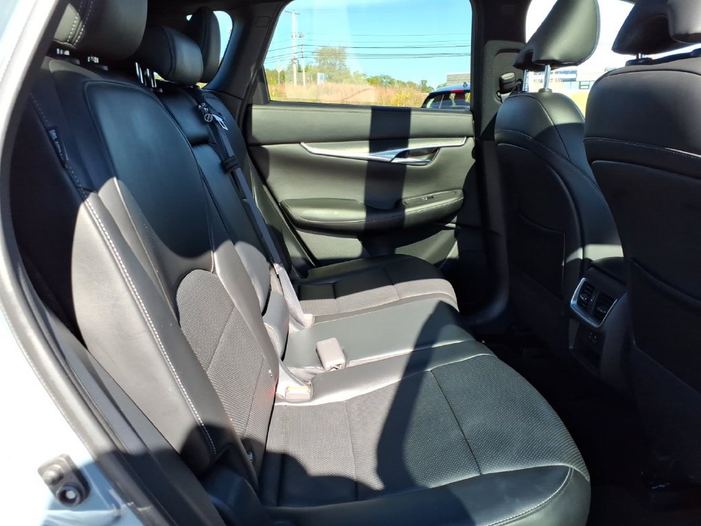Used 2023 INFINITI QX50 Sport AWD/4WD image 10