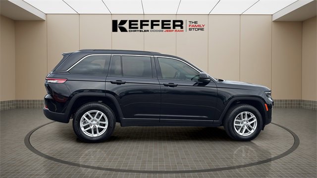Certified 2025 Jeep Grand Cherokee Laredo X w/ Luxury Tech Group I image 6