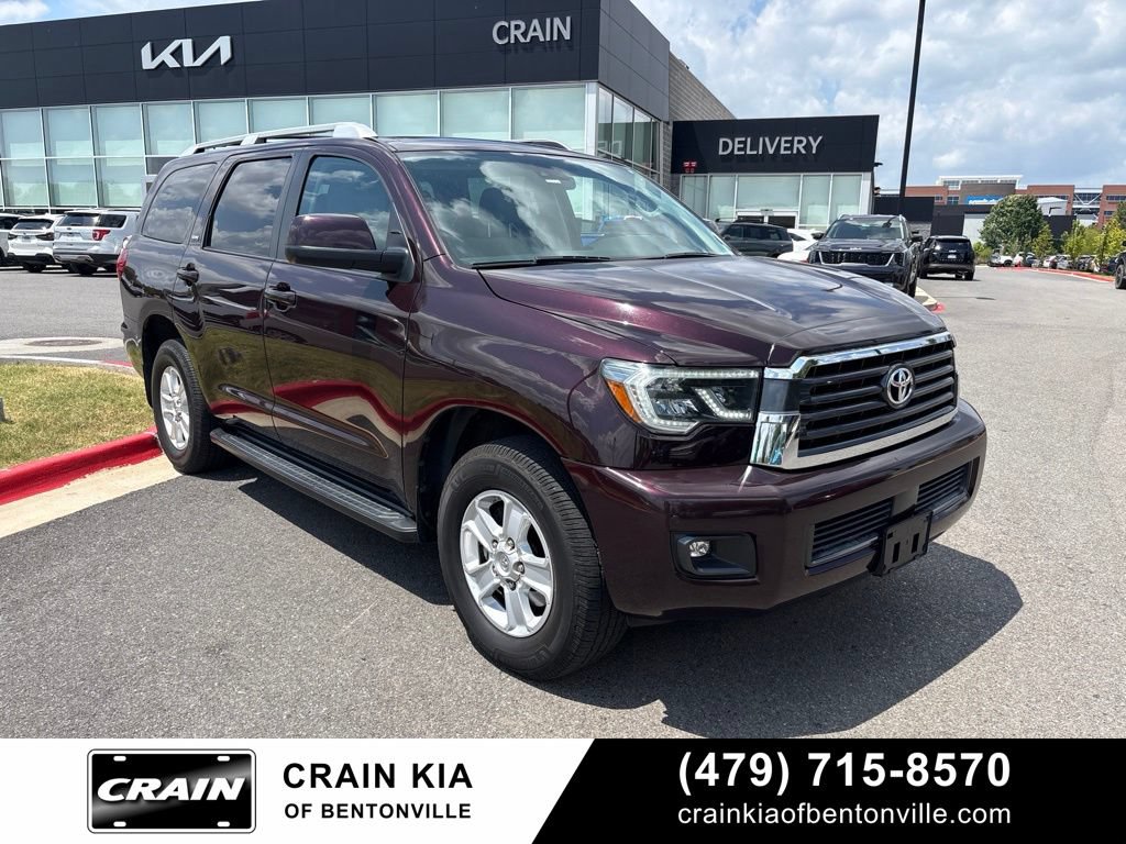 Used 2018 Toyota Sequoia SR5 AWD/4WD video 1