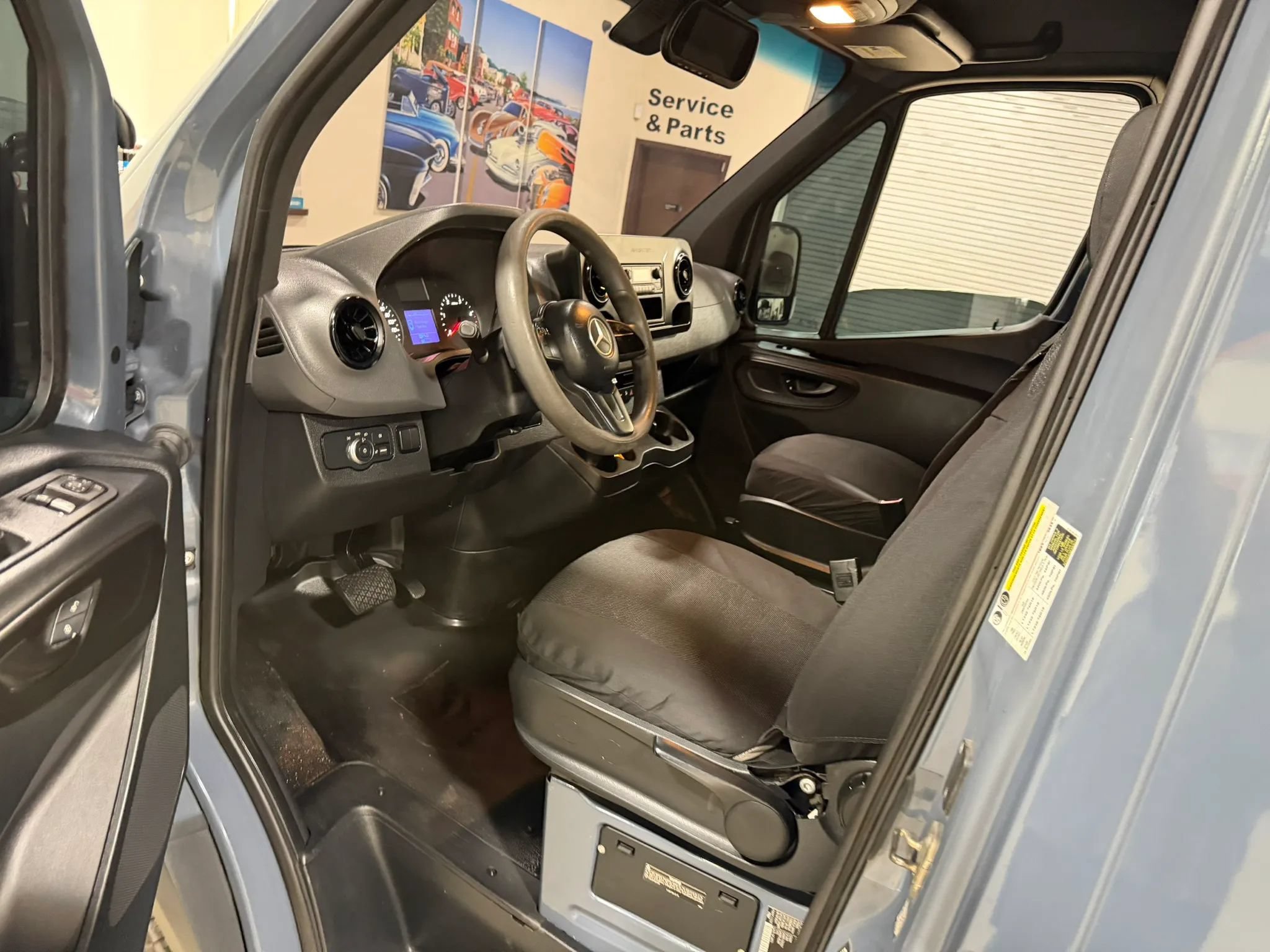 Used 2019 Mercedes-Benz Sprinter 170 image 40