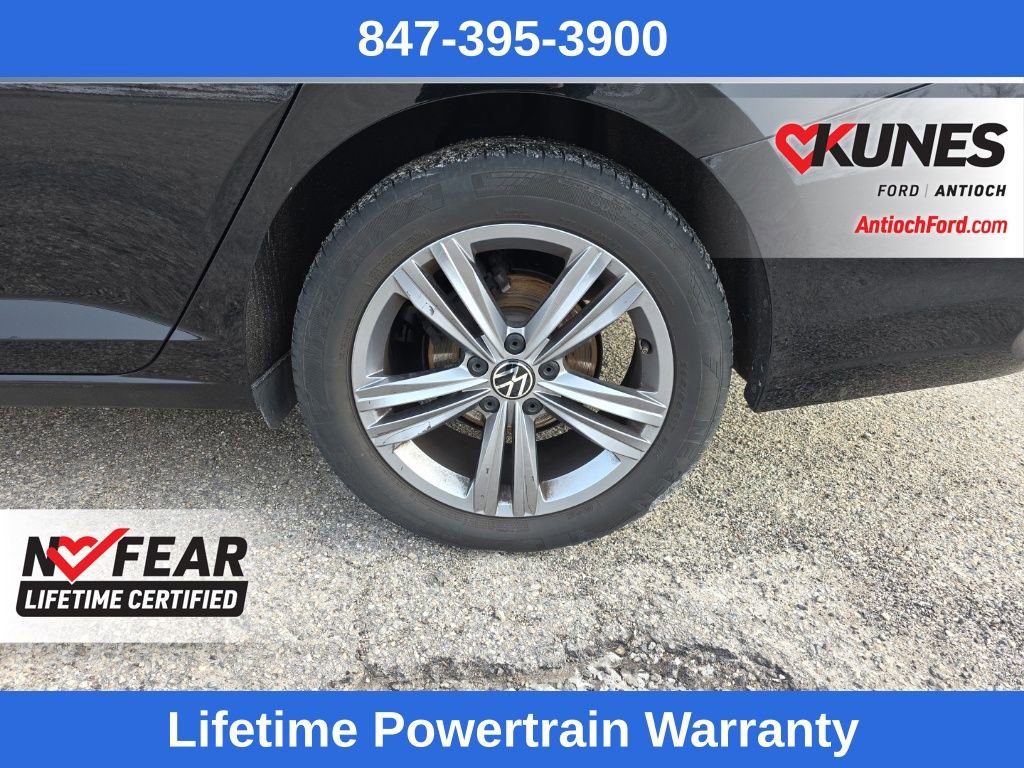 Used 2024 Volkswagen Jetta SE image 11