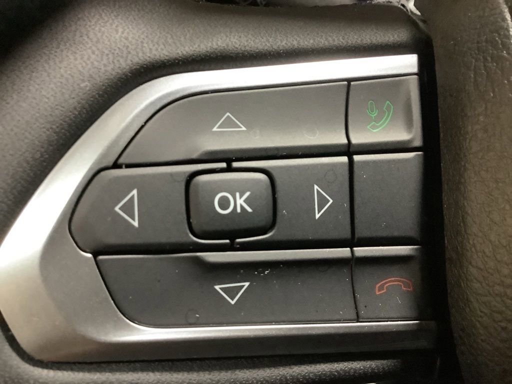 Used 2023 Jeep Compass Latitude AWD/4WD image 28