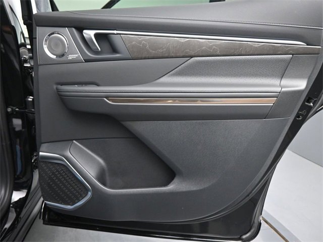 New 2026 Buick Enclave Avenir w/ Super Cruise Package image 17