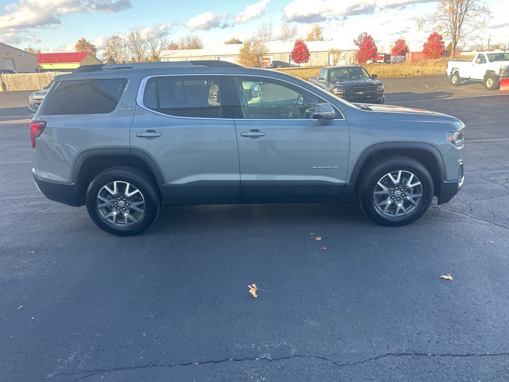 Certified 2023 GMC Acadia SLE w/ Driver Convenience Package image 9