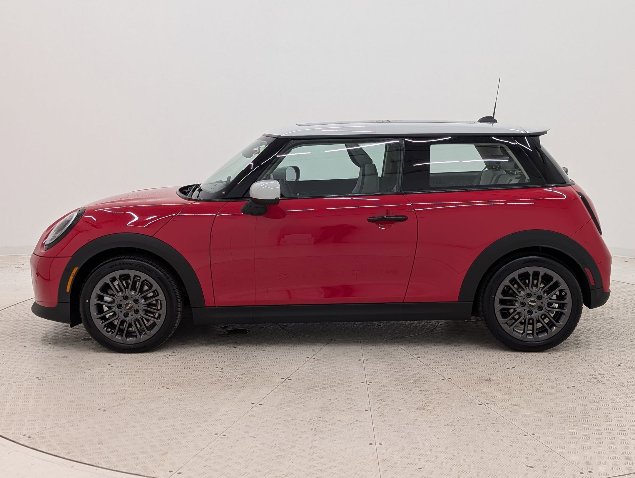 New 2026 MINI Cooper S image 2