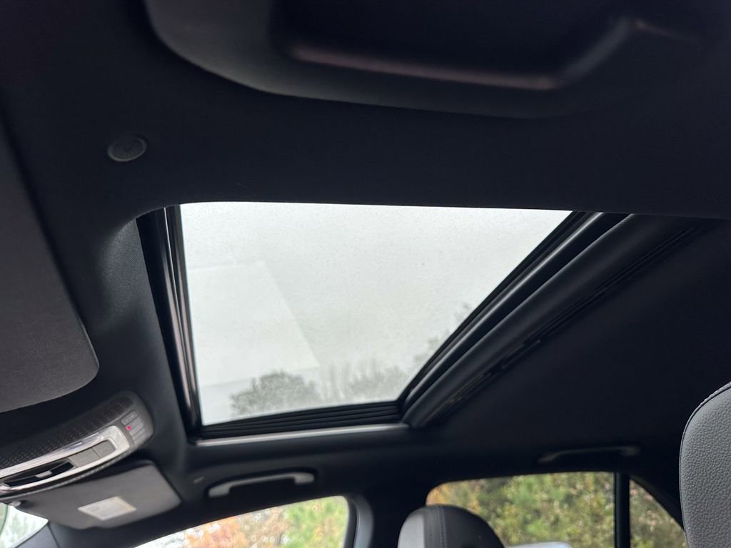 Used 2025 Mercedes-Benz GLE 350 4MATIC image 12