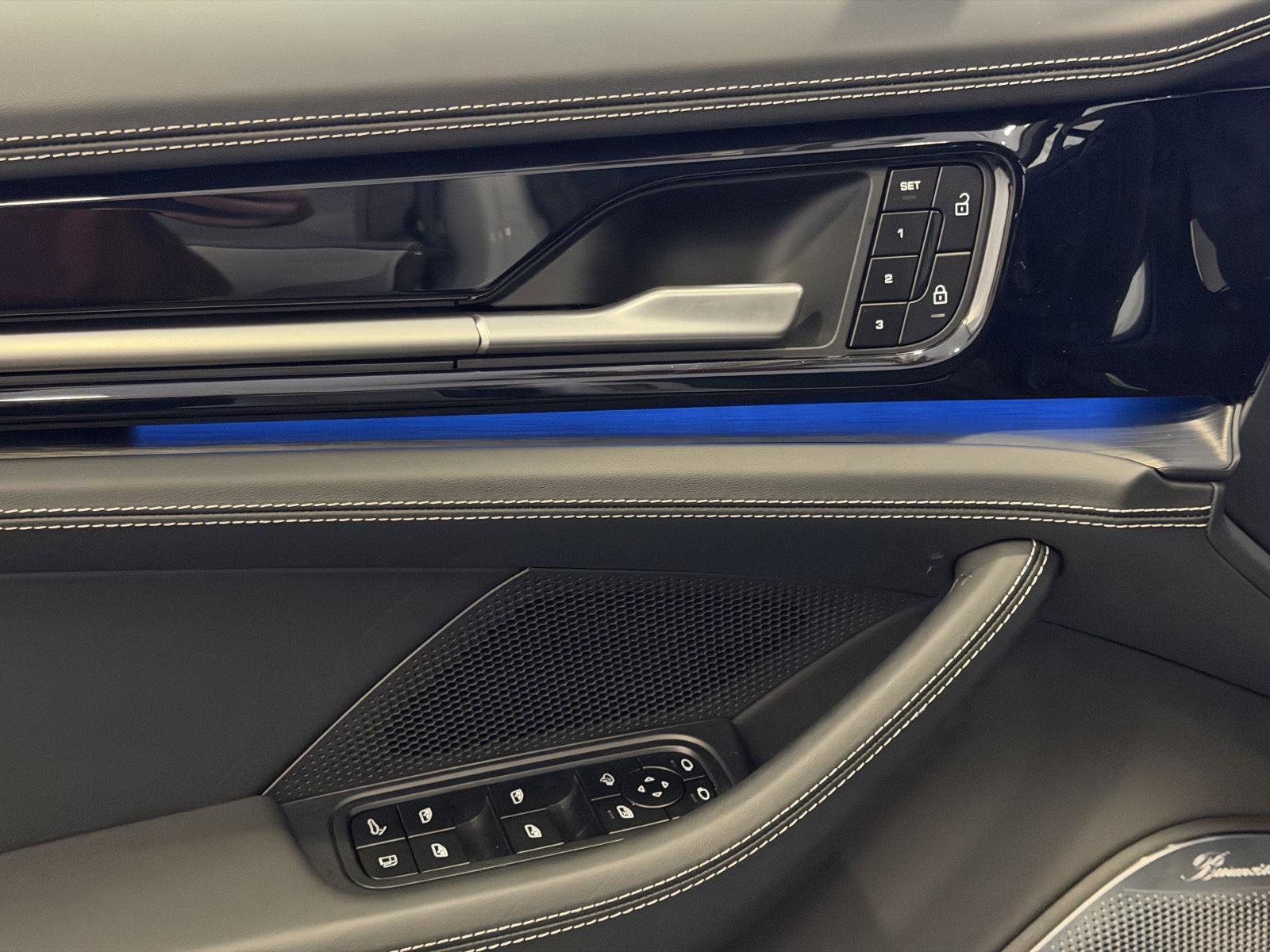 Certified 2025 Porsche Panamera Turbo image 14