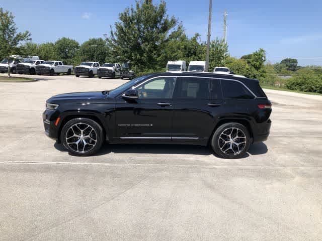 Certified 2022 Jeep Grand Cherokee Summit AWD/4WD image 3
