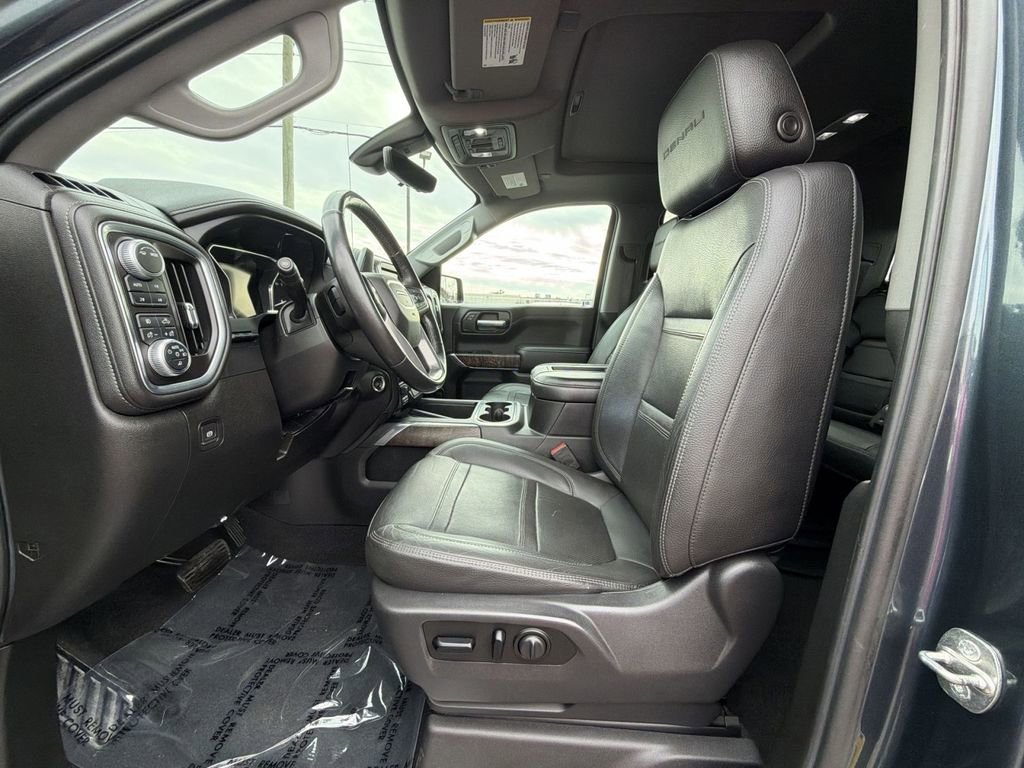 Used 2020 GMC Sierra 1500 Denali w/ Denali Ultimate Package AWD/4WD image 11