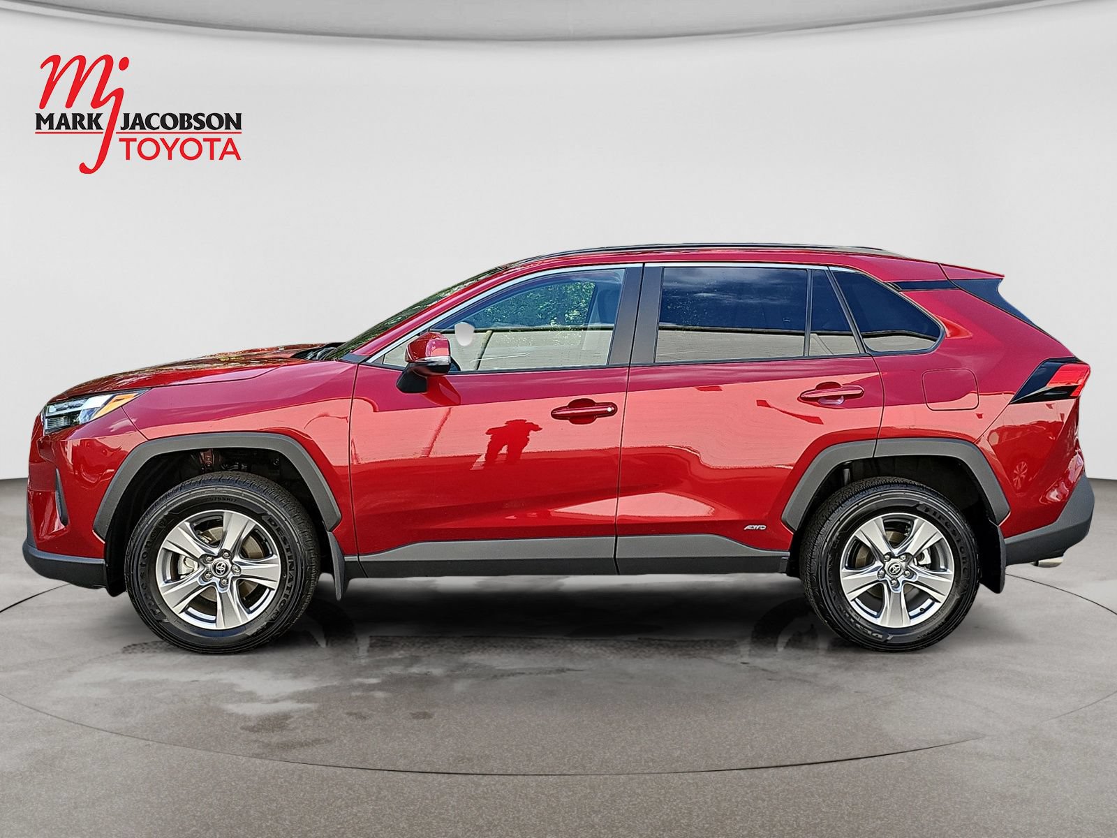 Used 2025 Toyota RAV4 XLE w/ Convenience Package AWD/4WD image 14
