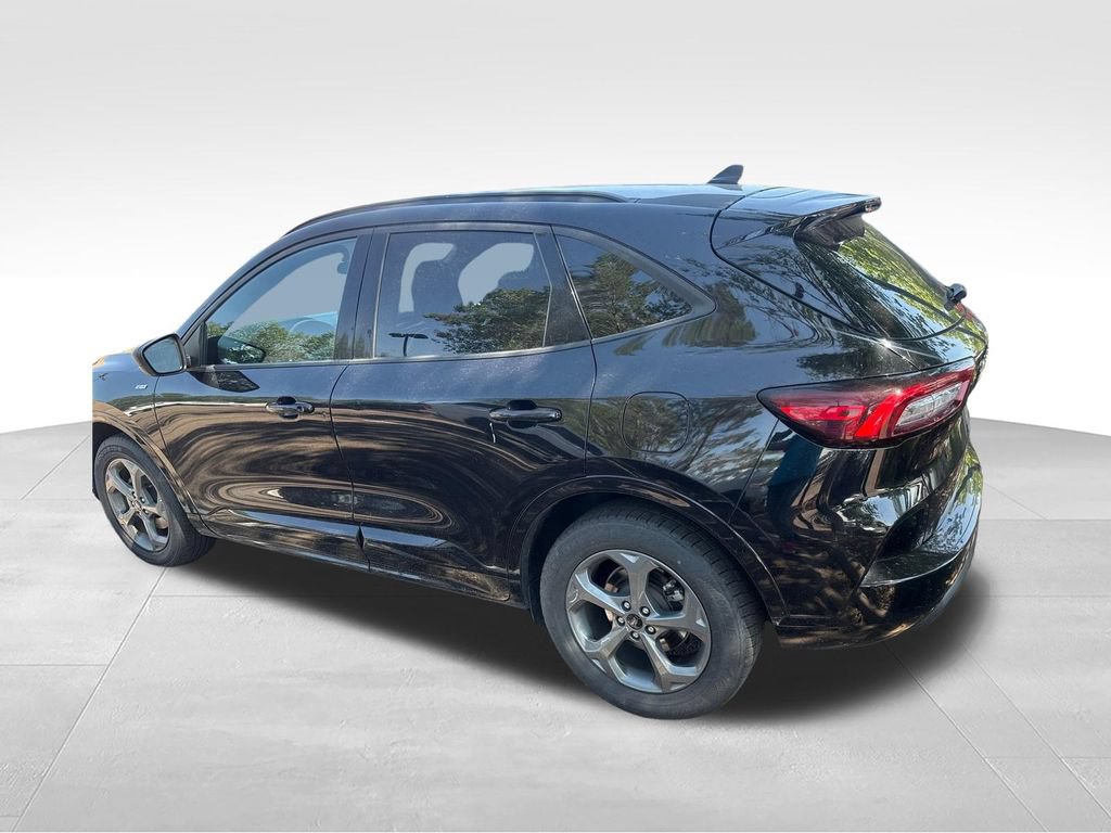 Used 2024 Ford Escape ST-Line AWD/4WD image 5