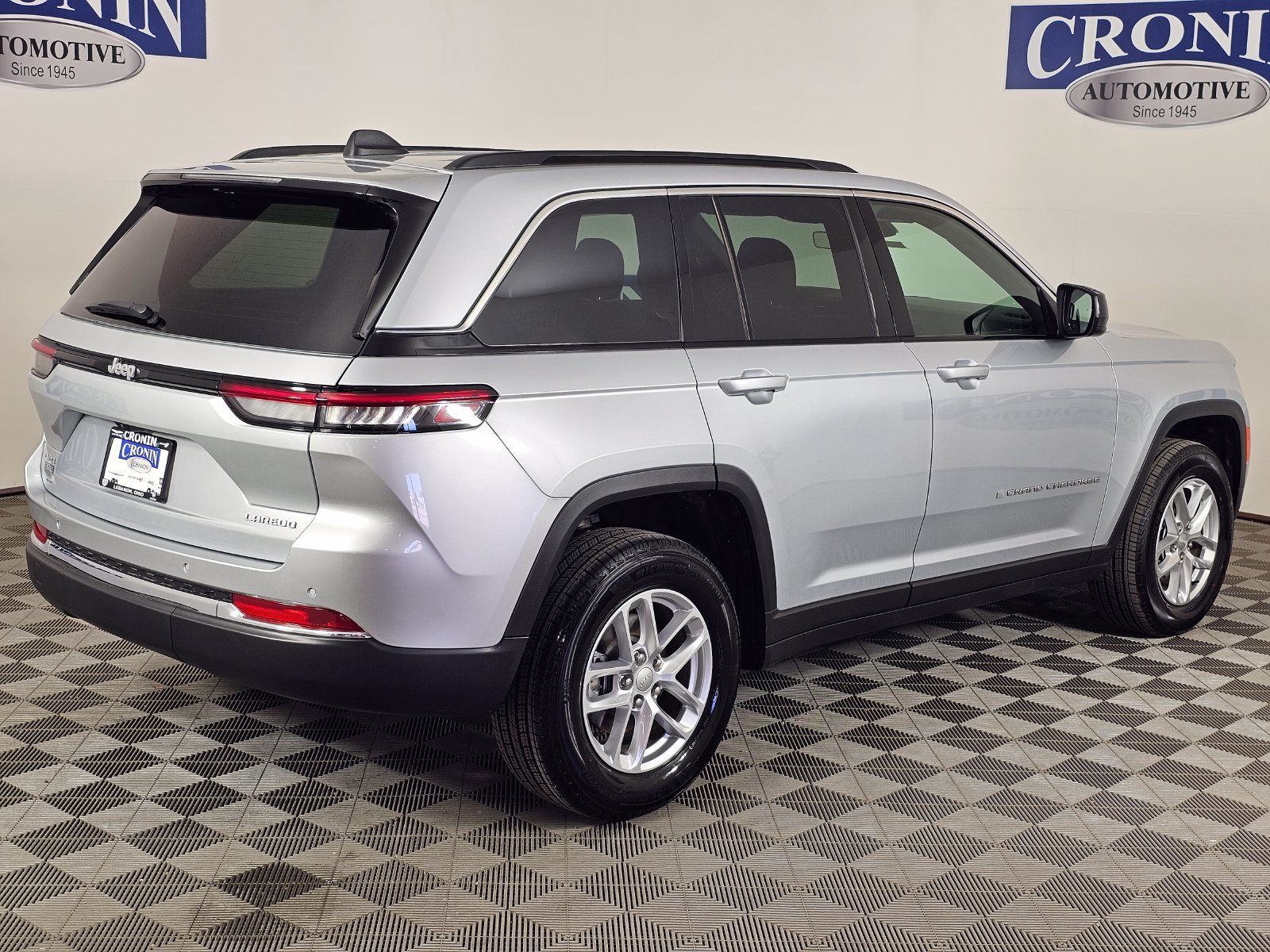 New 2026 Jeep Grand Cherokee Laredo X AWD/4WD image 30