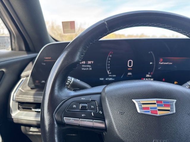 Used 2024 Cadillac XT4 Premium Luxury image 14