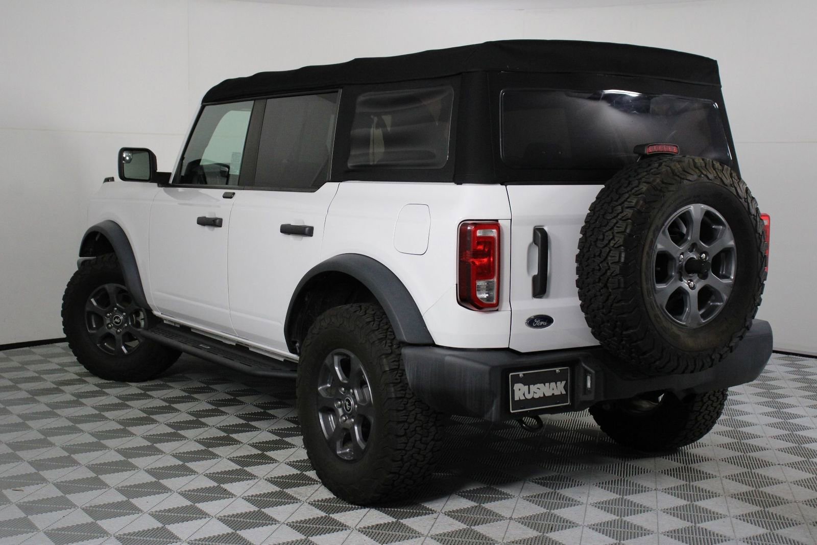 Used 2021 Ford Bronco Big Bend image 2