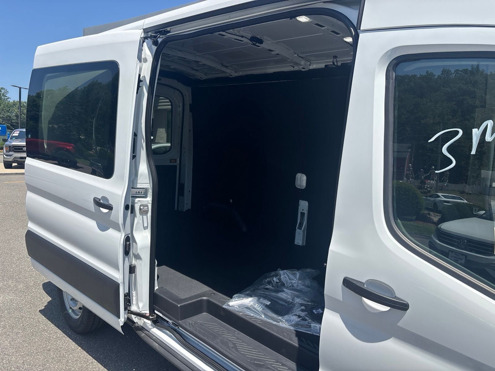 New 2026 Ford Transit 250 148 Medium Roof w/ Load Area Protection Package RWD image 16