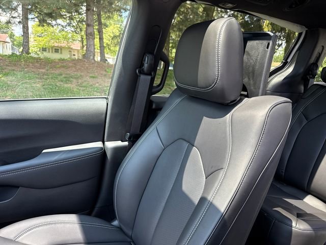 New 2026 Chrysler Pacifica Select FWD image 23