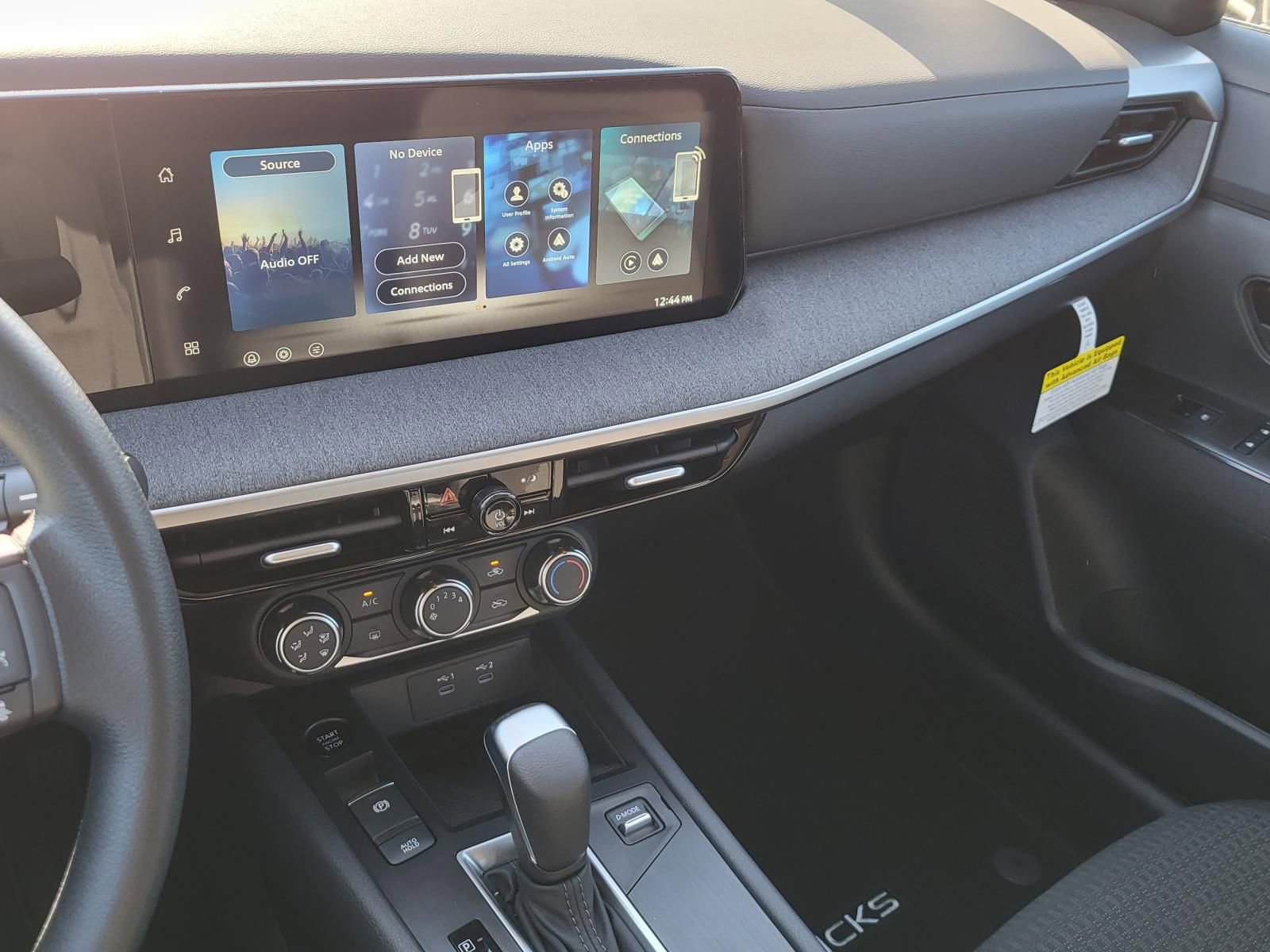 New 2026 Nissan Kicks S image 4