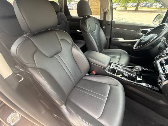 Used 2023 Kia Sorento SX AWD/4WD image 16