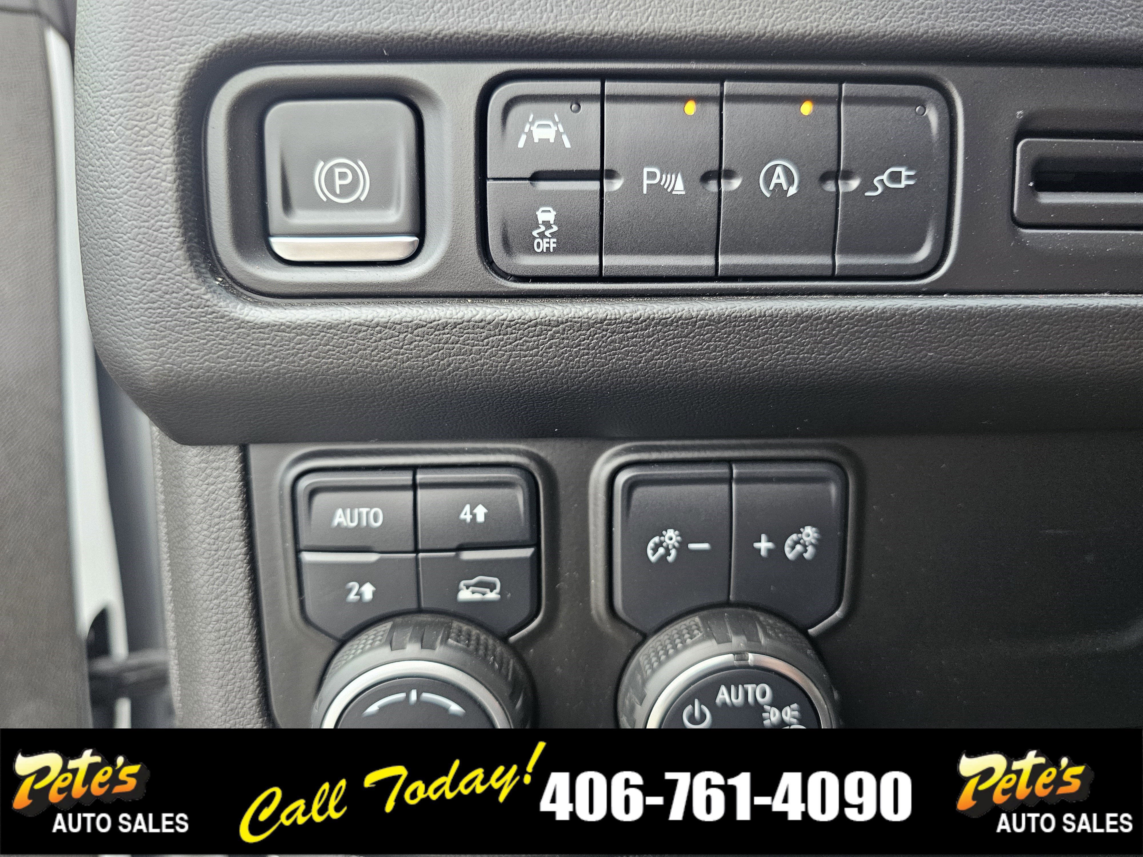 Used 2022 Chevrolet Suburban LS AWD/4WD image 29