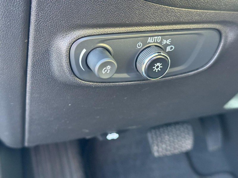 Used 2022 Chevrolet Equinox LT image 17