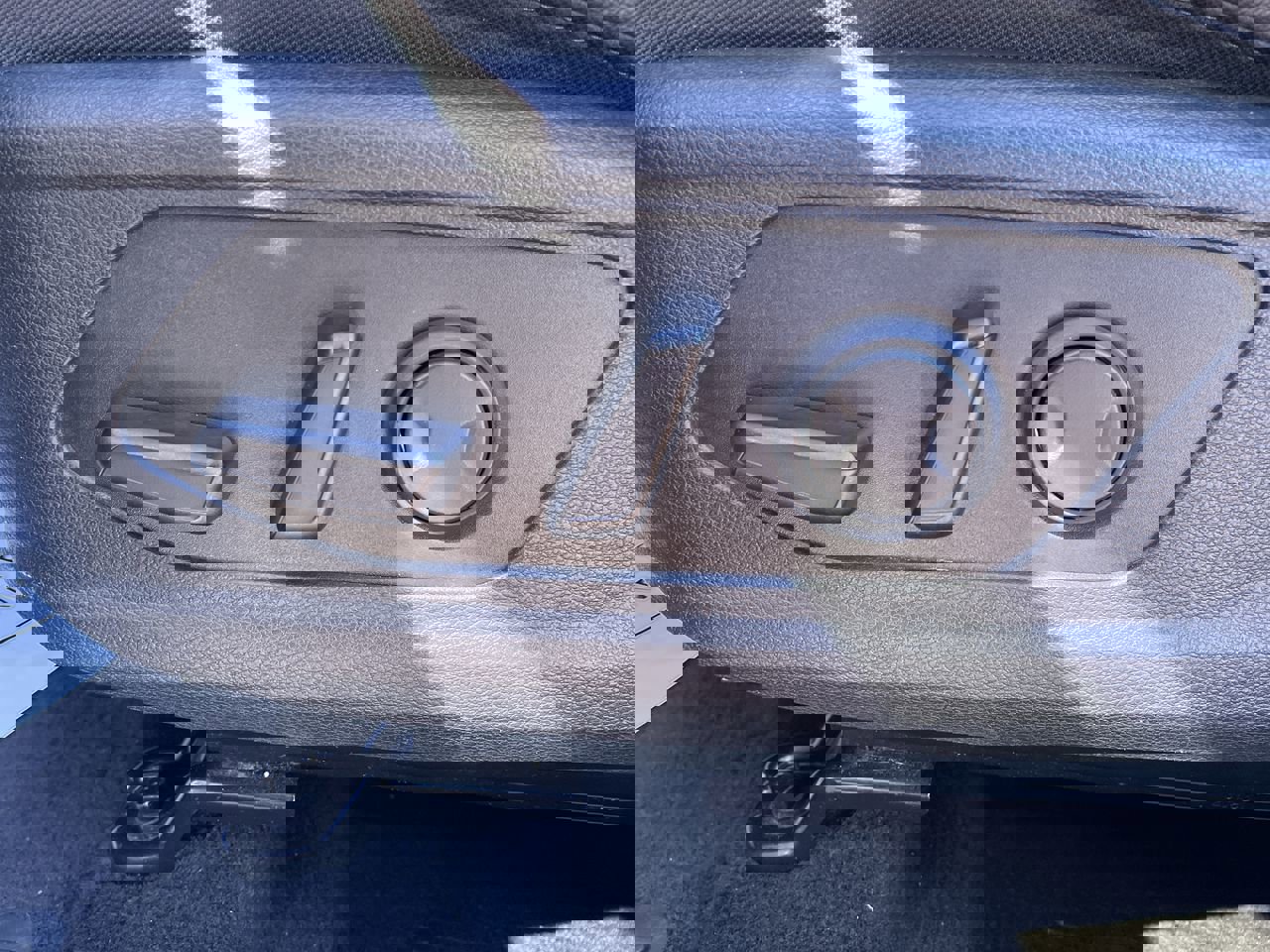 Used 2024 Kia Sportage EX image 20