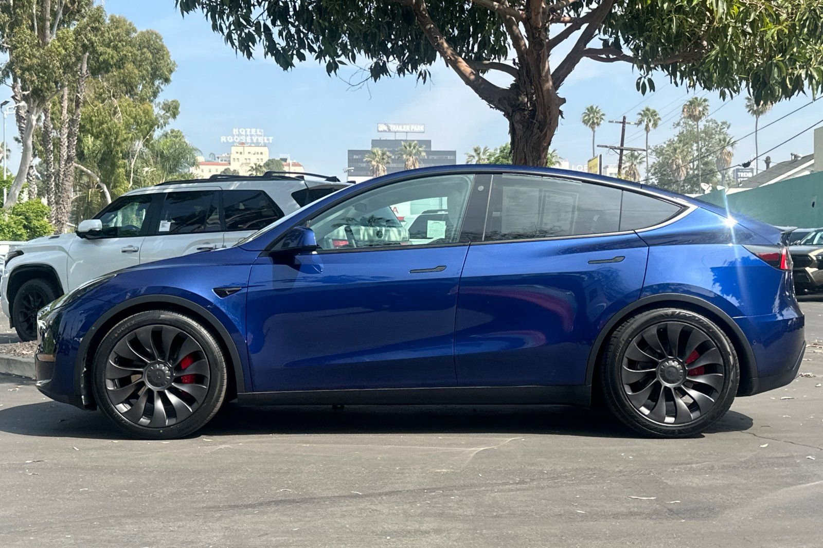 Used 2022 Tesla Model Y Performance image 7