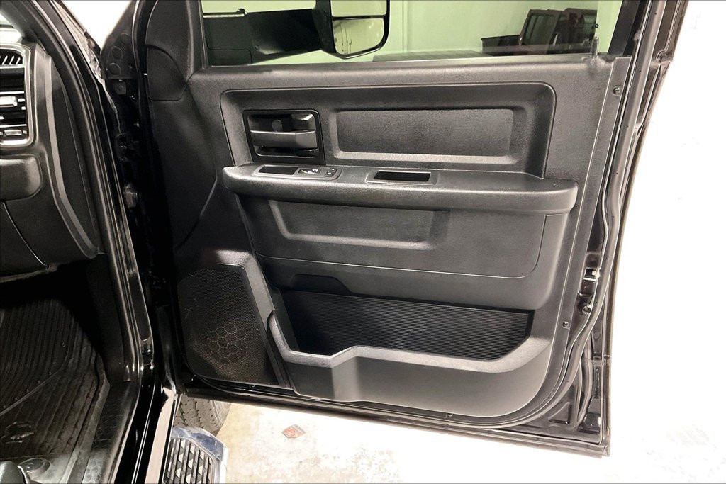 Used 2022 RAM 3500 Tradesman AWD/4WD image 22