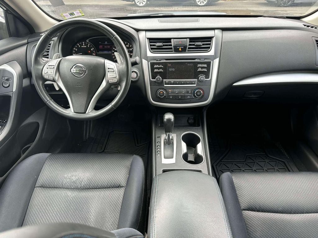 Used 2017 Nissan Altima 2.5 SR FWD image 12