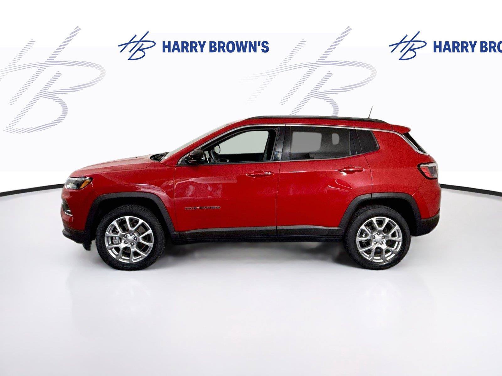 Used 2023 Jeep Compass Latitude AWD/4WD image 26