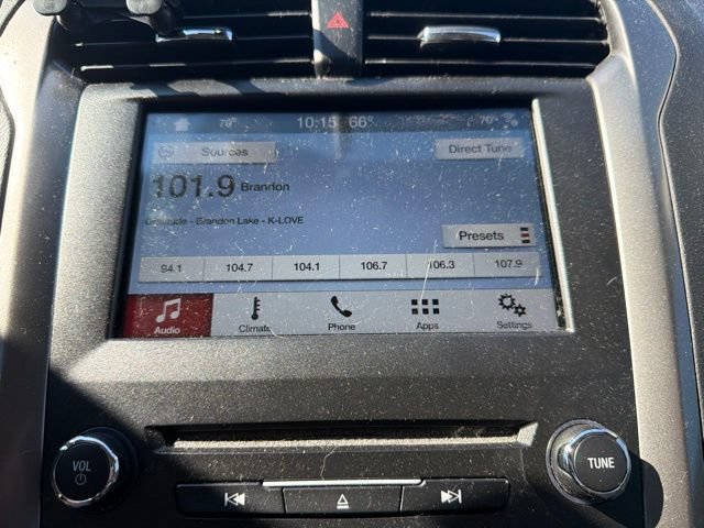 Used 2018 Ford Fusion SE w/ Fusion SE Technology Package FWD image 24