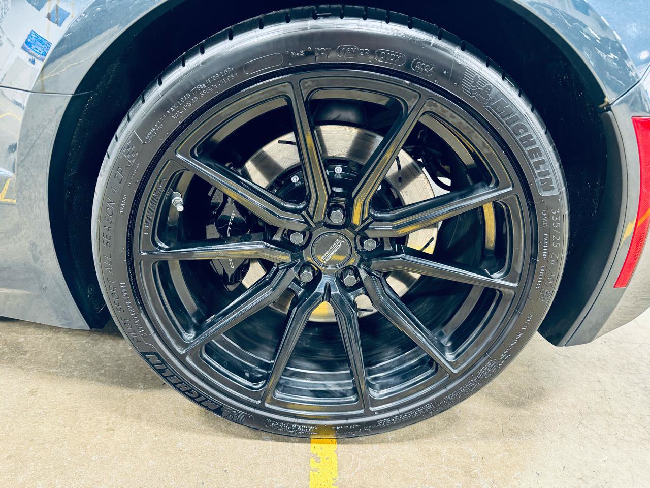 Used 2019 Chevrolet Corvette Grand Sport RWD image 11