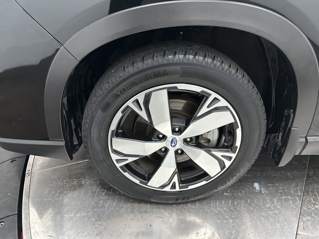 Used 2021 Subaru Forester Touring AWD/4WD image 29