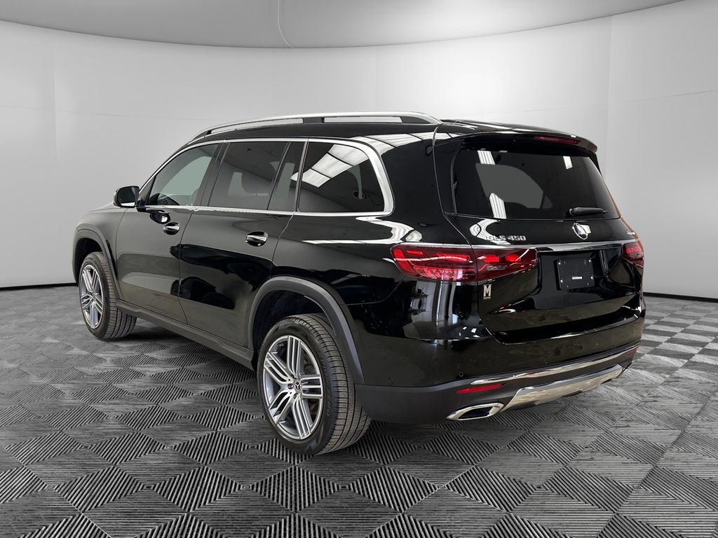 Used 2025 Mercedes-Benz GLS 450 4MATIC image 4