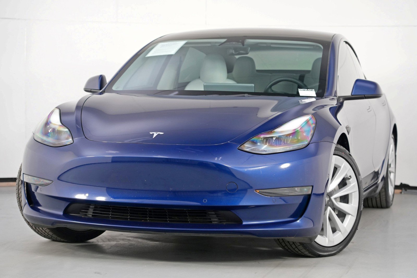 Used 2022 Tesla Model 3 image 3
