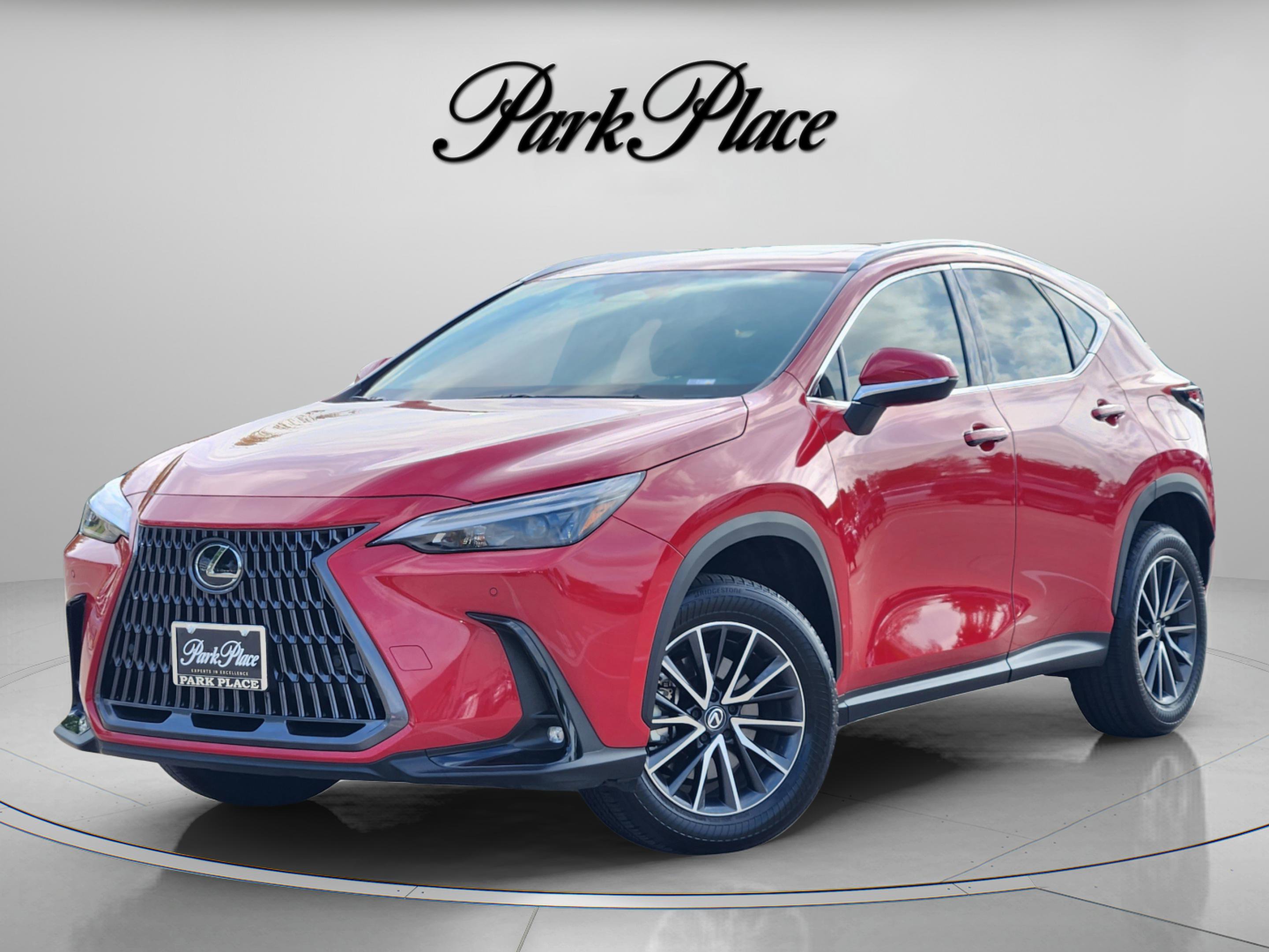 Used 2025 Lexus NX 250 FWD w/ Towing Package (2000 Lbs) image 1