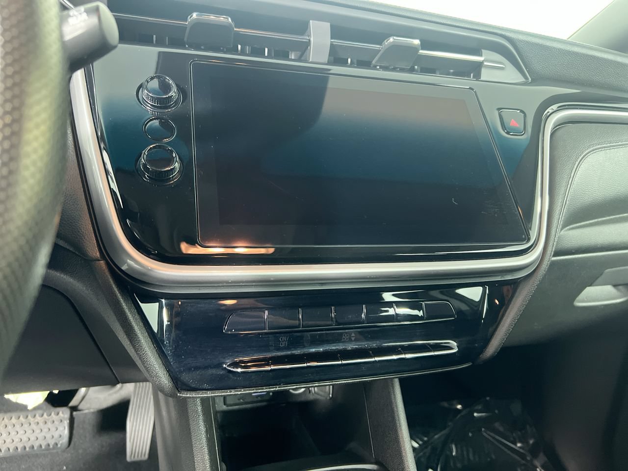 Used 2023 Chevrolet Bolt LT w/ Driver Confidence Package FWD image 18