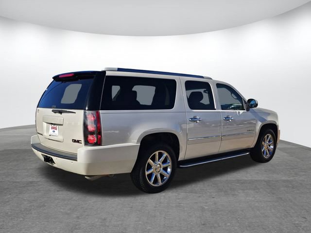Used 2013 GMC Yukon XL Denali image 4