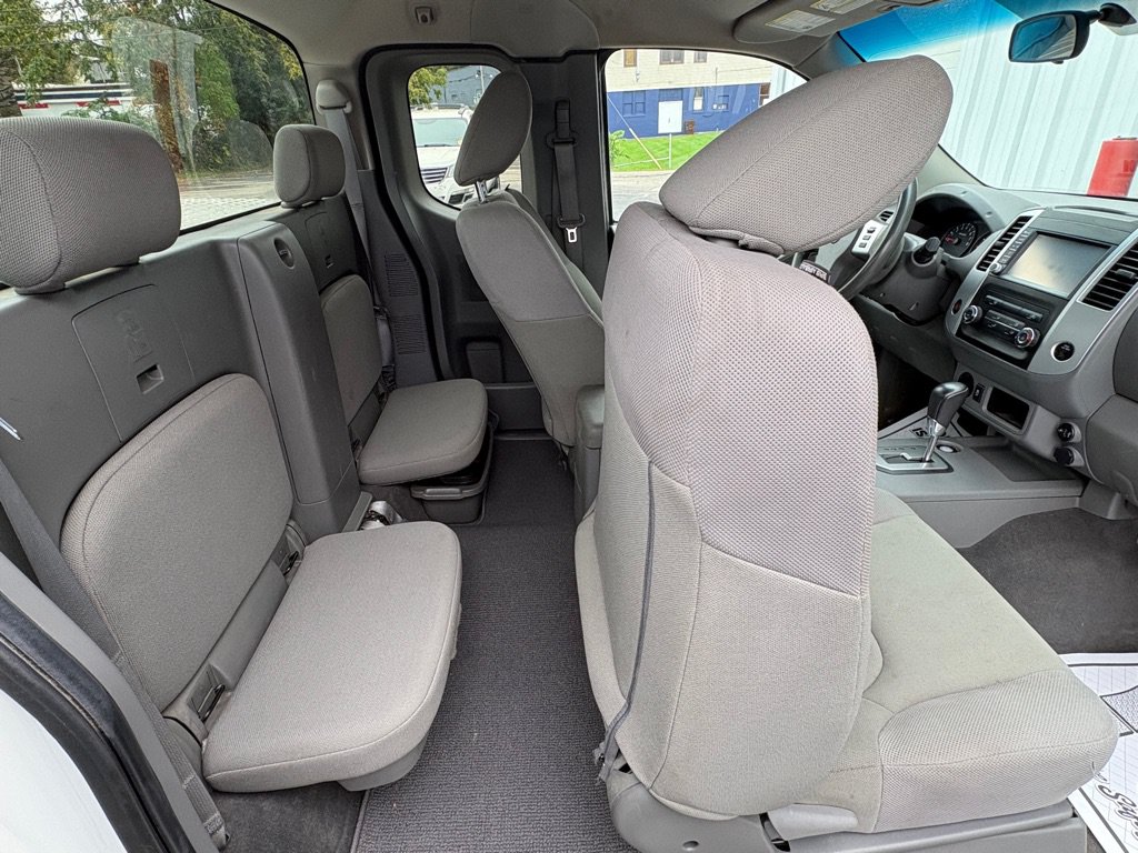 Used 2021 Nissan Frontier S RWD image 14