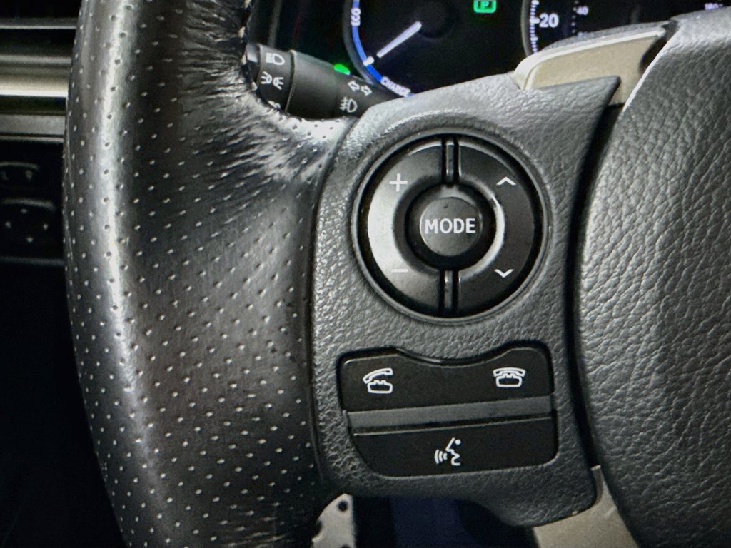 Used 2017 Lexus CT 200h w/ Navigation System Package FWD image 11