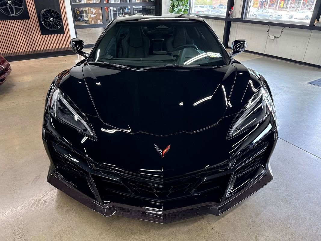 Used 2025 Chevrolet Corvette Z06 image 28
