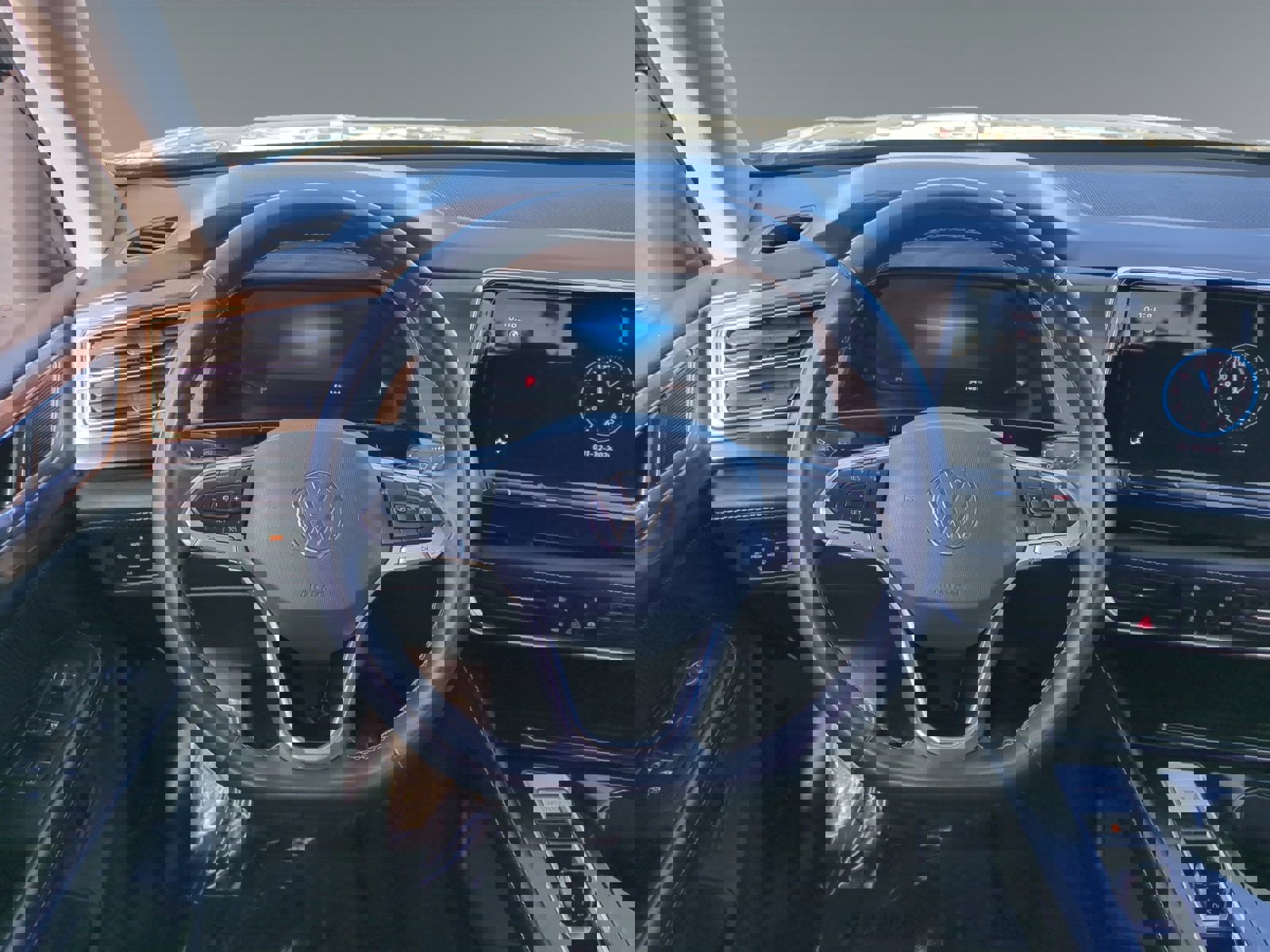 Used 2024 Volkswagen Atlas SE image 12