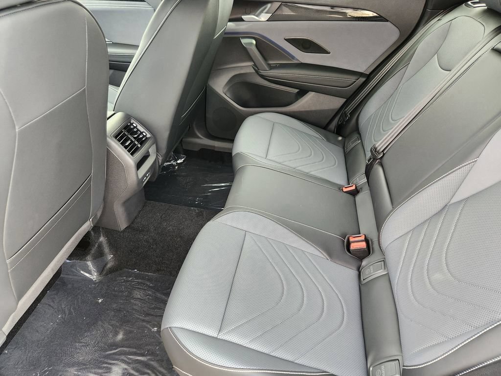 New 2026 Volkswagen Tiguan SE R-Line AWD/4WD image 18