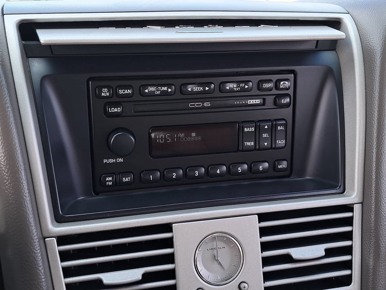 Used 2004 Lincoln Aviator 2WD image 23