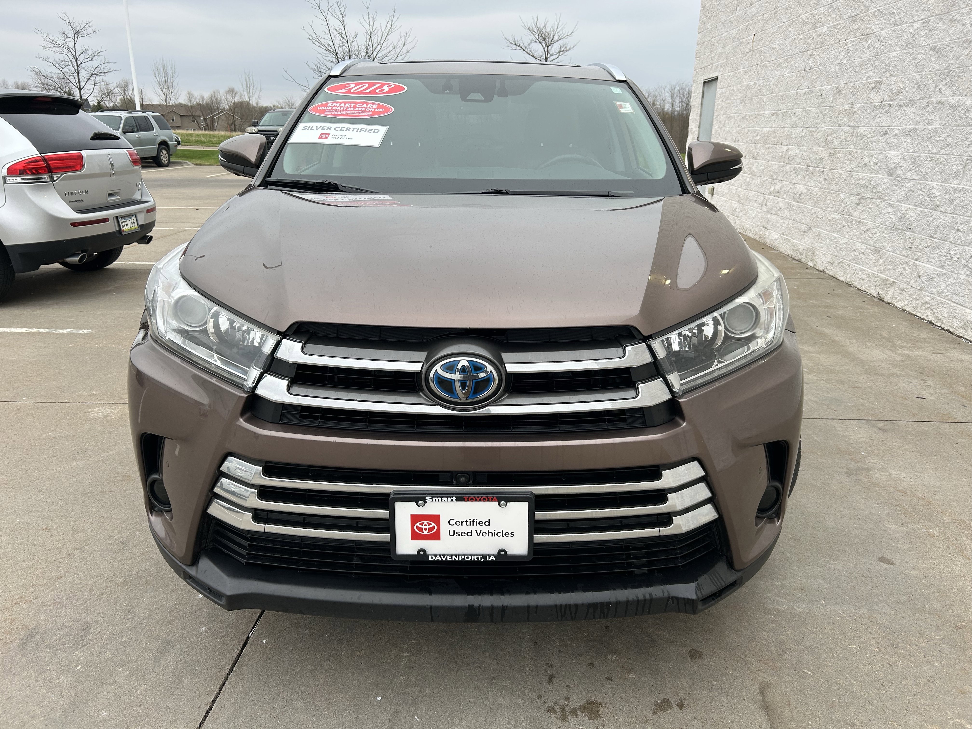 Certified 2018 Toyota Highlander Limited Platinum image 2