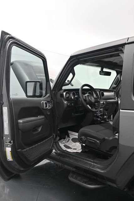 Used 2023 Jeep Wrangler Sport AWD/4WD image 10